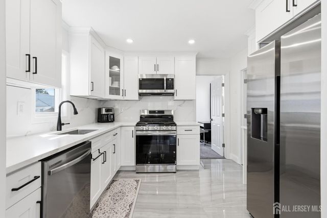129 Pershing Avenue, Iselin, NJ 08830