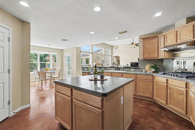 404 Mustang WAY, Georgetown, TX 78633