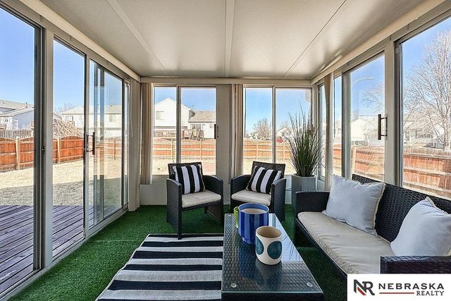 17704 Josephine Street, Omaha, NE 68136