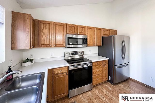 17704 Josephine Street, Omaha, NE 68136