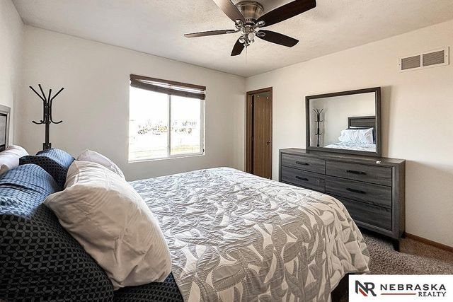 17704 Josephine Street, Omaha, NE 68136