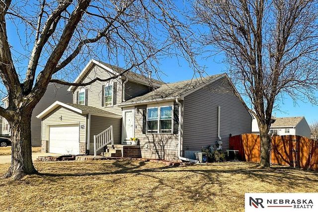 17704 Josephine Street, Omaha, NE 68136