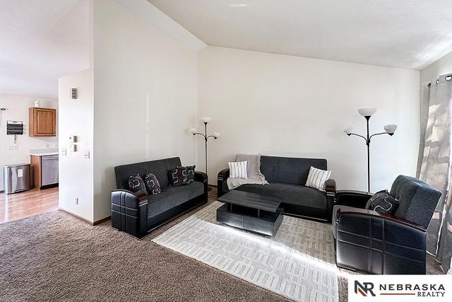 17704 Josephine Street, Omaha, NE 68136