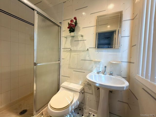 925 Northern Boulevard, Baldwin, NY 11510