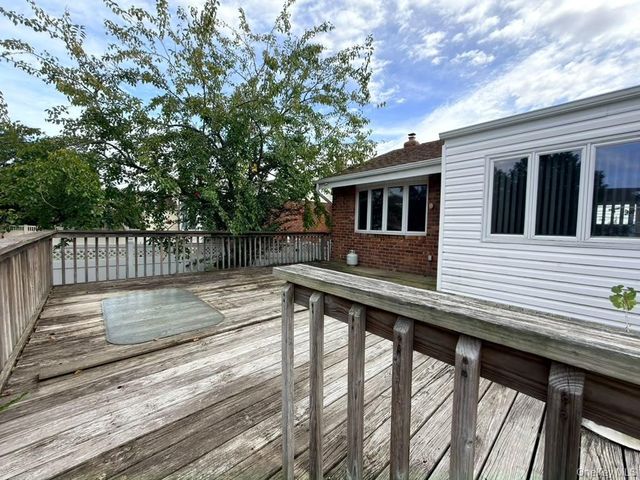 925 Northern Boulevard, Baldwin, NY 11510