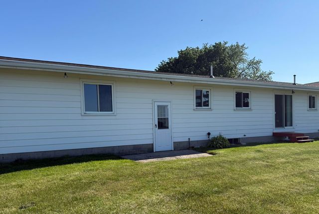 457 E Center Road, Essexville, MI 48732