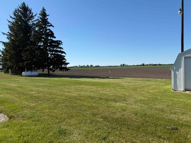 457 E Center Road, Essexville, MI 48732
