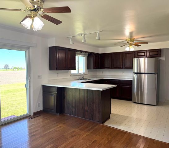 457 E Center Road, Essexville, MI 48732