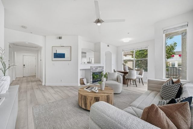 701 Baltic Circle 715, Redwood City, CA 94065