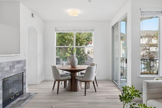 701 Baltic Circle 715, Redwood City, CA 94065