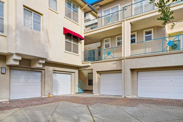 701 Baltic Circle 715, Redwood City, CA 94065