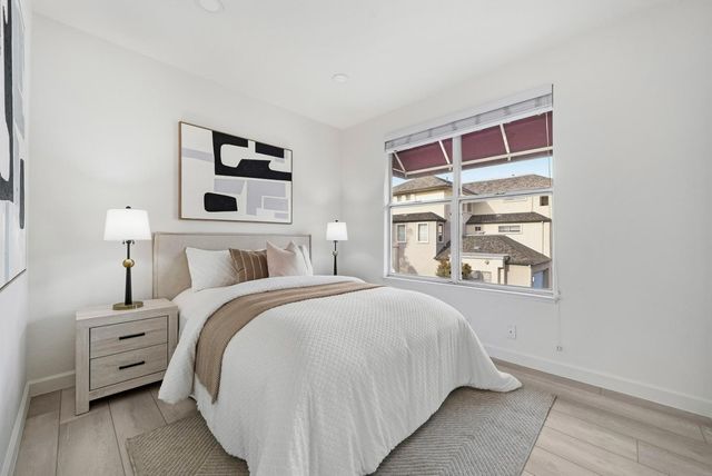 701 Baltic Circle 715, Redwood City, CA 94065