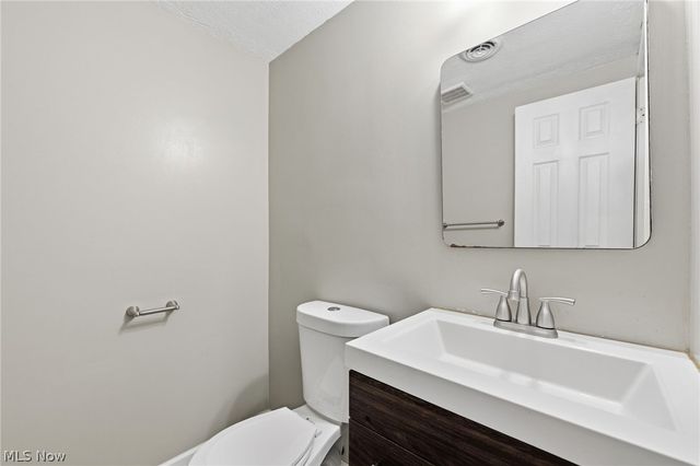 1099 Westfield Circle, Painesville, OH 44077