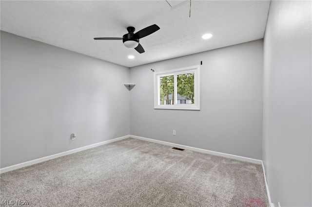 1099 Westfield Circle, Painesville, OH 44077