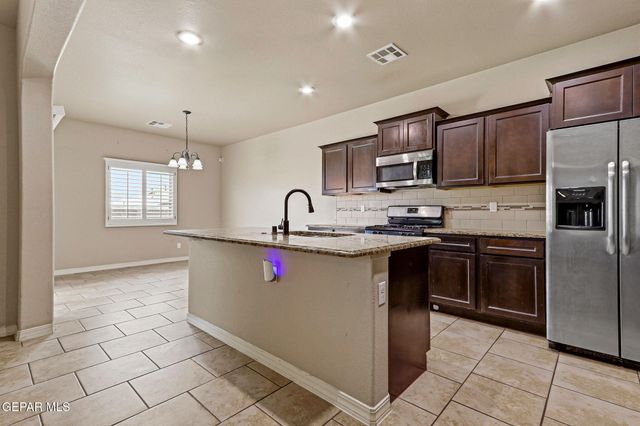 773 CHILLINGTON Road, Horizon City, TX 79928