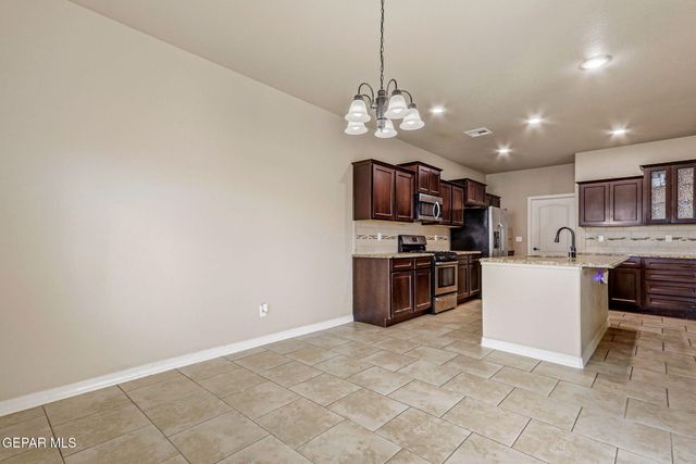 773 CHILLINGTON Road, Horizon City, TX 79928