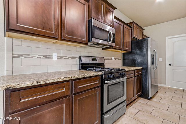 773 CHILLINGTON Road, Horizon City, TX 79928