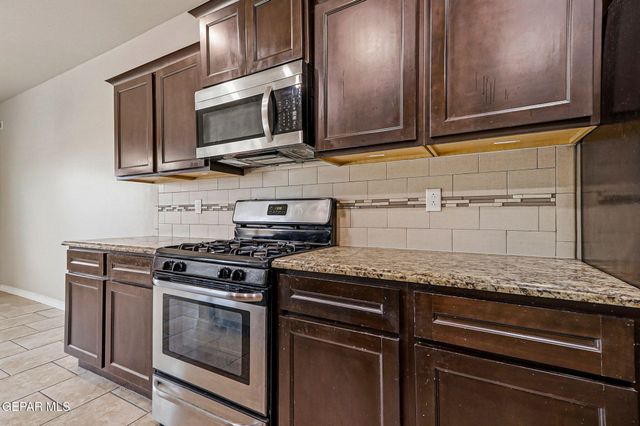 773 CHILLINGTON Road, Horizon City, TX 79928