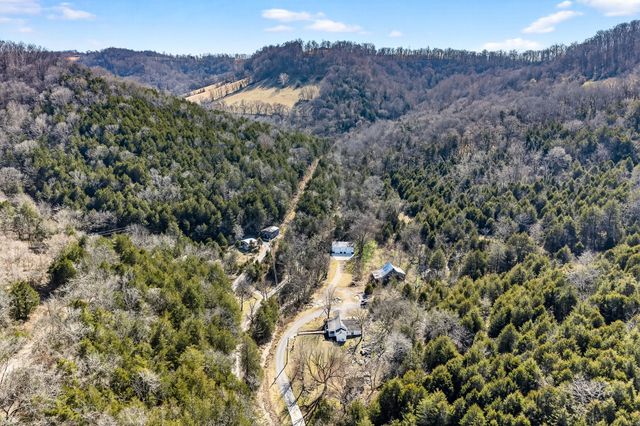 1700 Hannah Branch Rd, Liberty, TN 37095