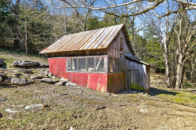 1700 Hannah Branch Rd, Liberty, TN 37095