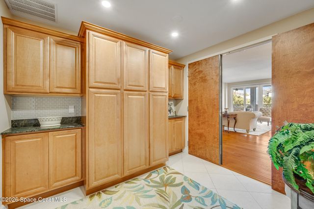 130 Warsteiner Way 203, Indialantic, FL 32903