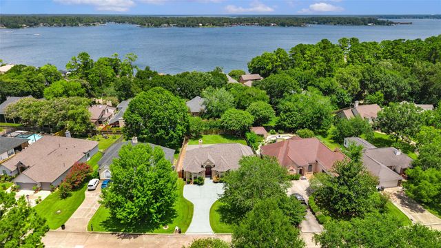 129 April Point Place, Conroe, TX 77356