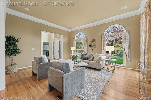 1811 Blue Grass Drive, Rochester Hills, MI 48306