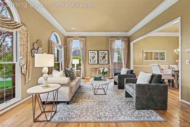 1811 Blue Grass Drive, Rochester Hills, MI 48306