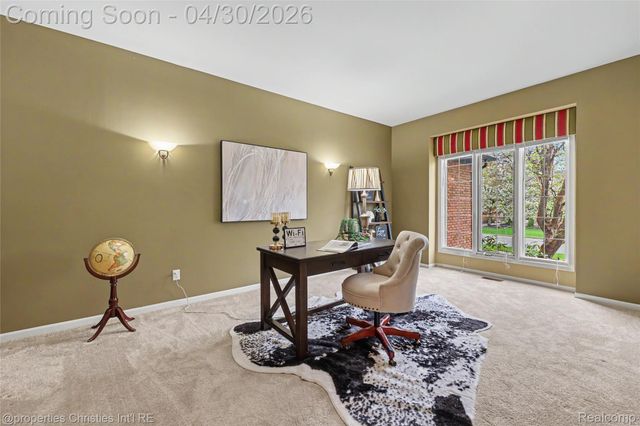 1811 Blue Grass Drive, Rochester Hills, MI 48306