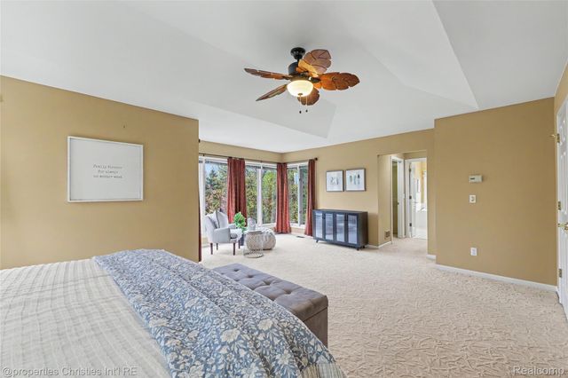 1811 Blue Grass Drive, Rochester Hills, MI 48306