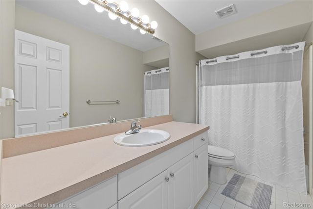 1811 Blue Grass Drive, Rochester Hills, MI 48306