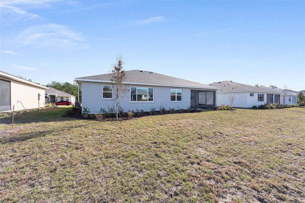 Image 39 of property listing at 10055 SW 106TH CIRCLE, Ocala, FL 34481