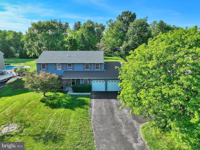 672 BRIGHTON DR, Hatfield, PA 19440