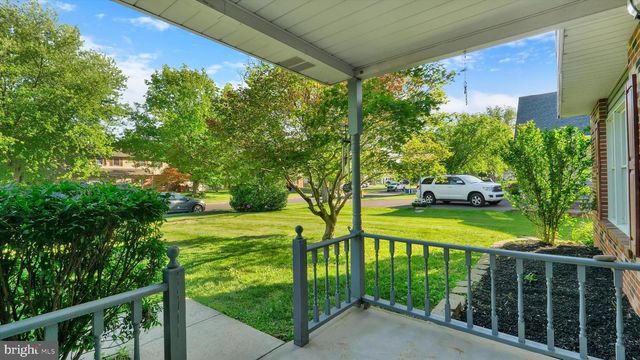 672 BRIGHTON DR, Hatfield, PA 19440