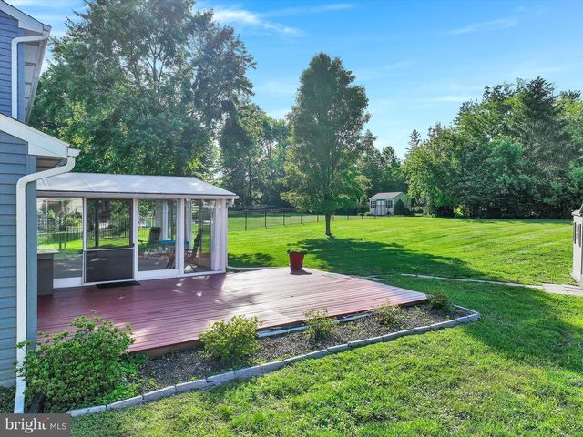 672 BRIGHTON DR, Hatfield, PA 19440