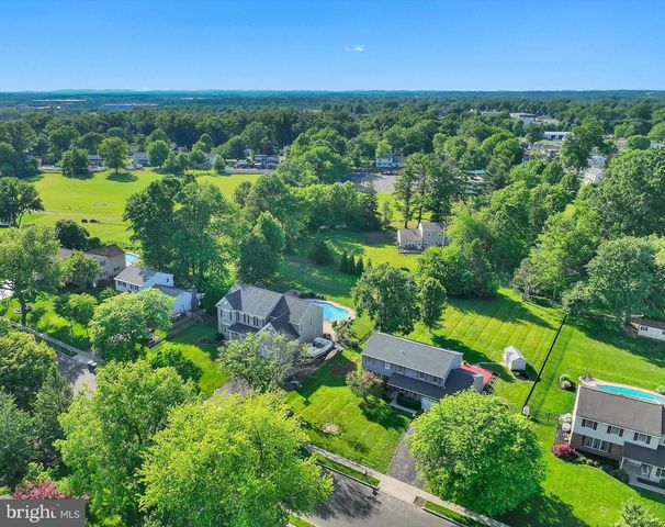 672 BRIGHTON DR, Hatfield, PA 19440