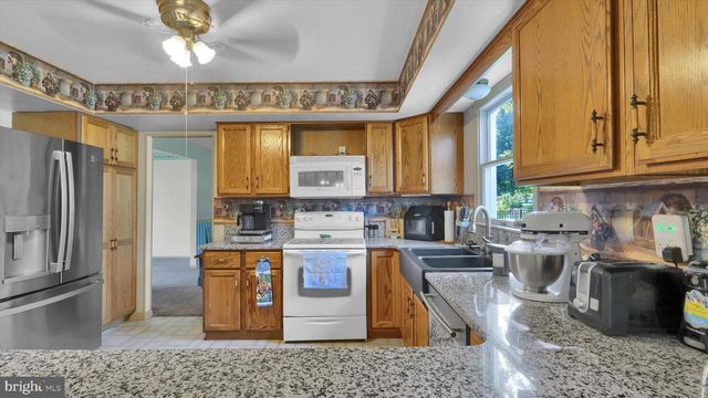 672 BRIGHTON DR, Hatfield, PA 19440
