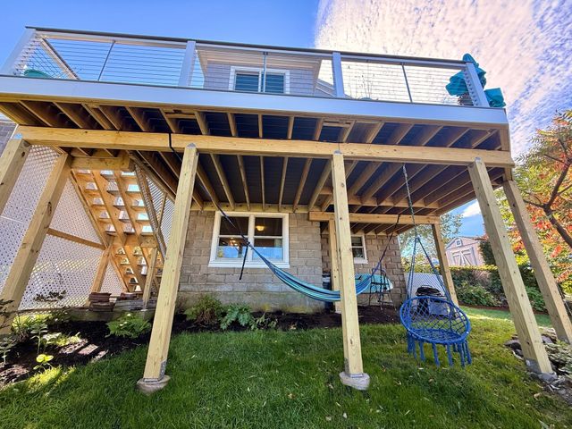 18 Lennox Road 2, Nahant, MA 01908