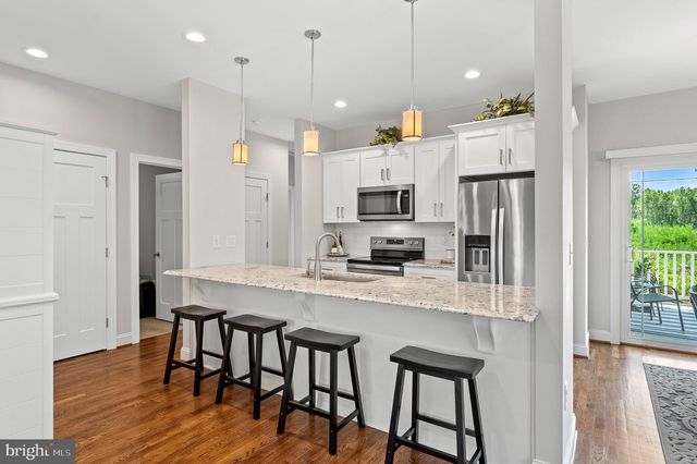 1103 EMERALD CREST DR, Bedford, VA 24523