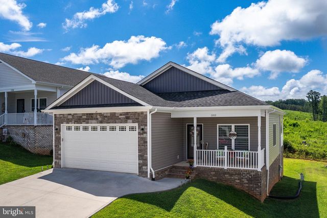 1103 EMERALD CREST DR, Bedford, VA 24523