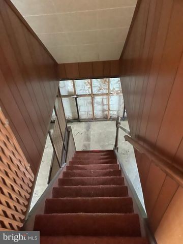 108 S LONGCROSS RD, Linthicum Heights, MD 21090