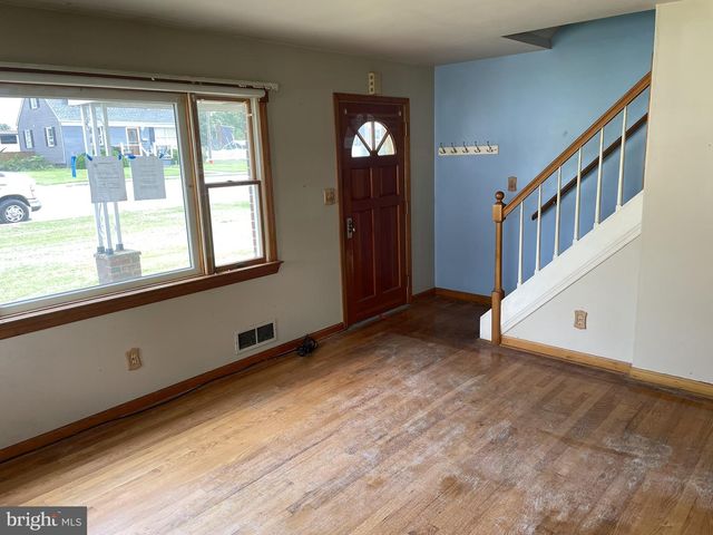 108 S LONGCROSS RD, Linthicum Heights, MD 21090