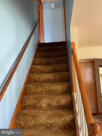 108 S LONGCROSS RD, Linthicum Heights, MD 21090