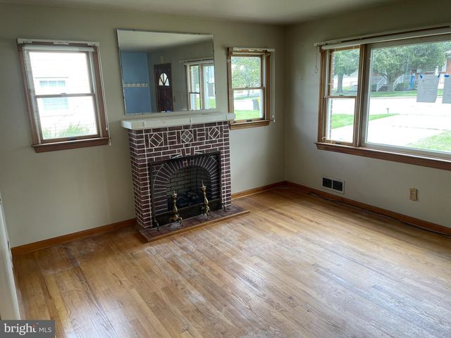 108 S LONGCROSS RD, Linthicum Heights, MD 21090