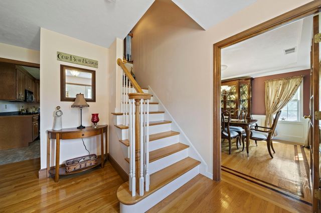 49 Lantern Ln, Pembroke, MA 02359