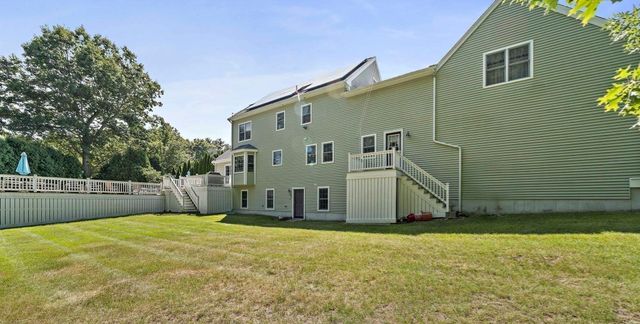 49 Lantern Ln, Pembroke, MA 02359