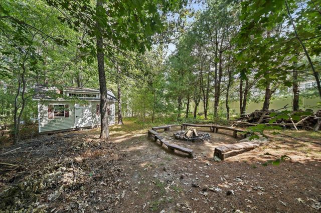 49 Lantern Ln, Pembroke, MA 02359