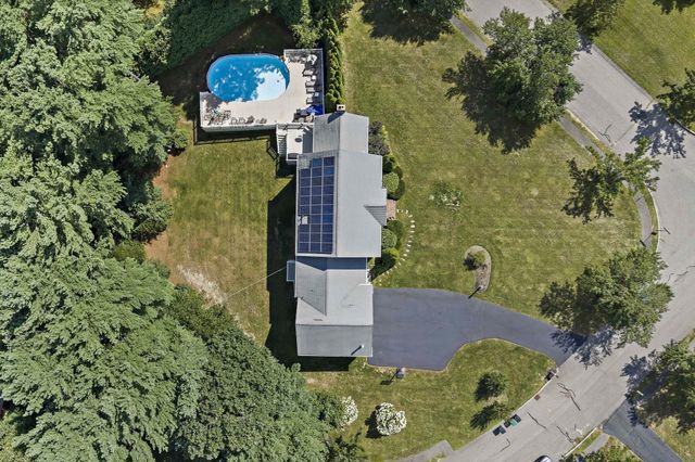 49 Lantern Ln, Pembroke, MA 02359