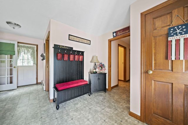 49 Lantern Ln, Pembroke, MA 02359