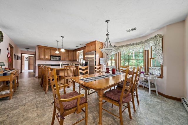 49 Lantern Ln, Pembroke, MA 02359